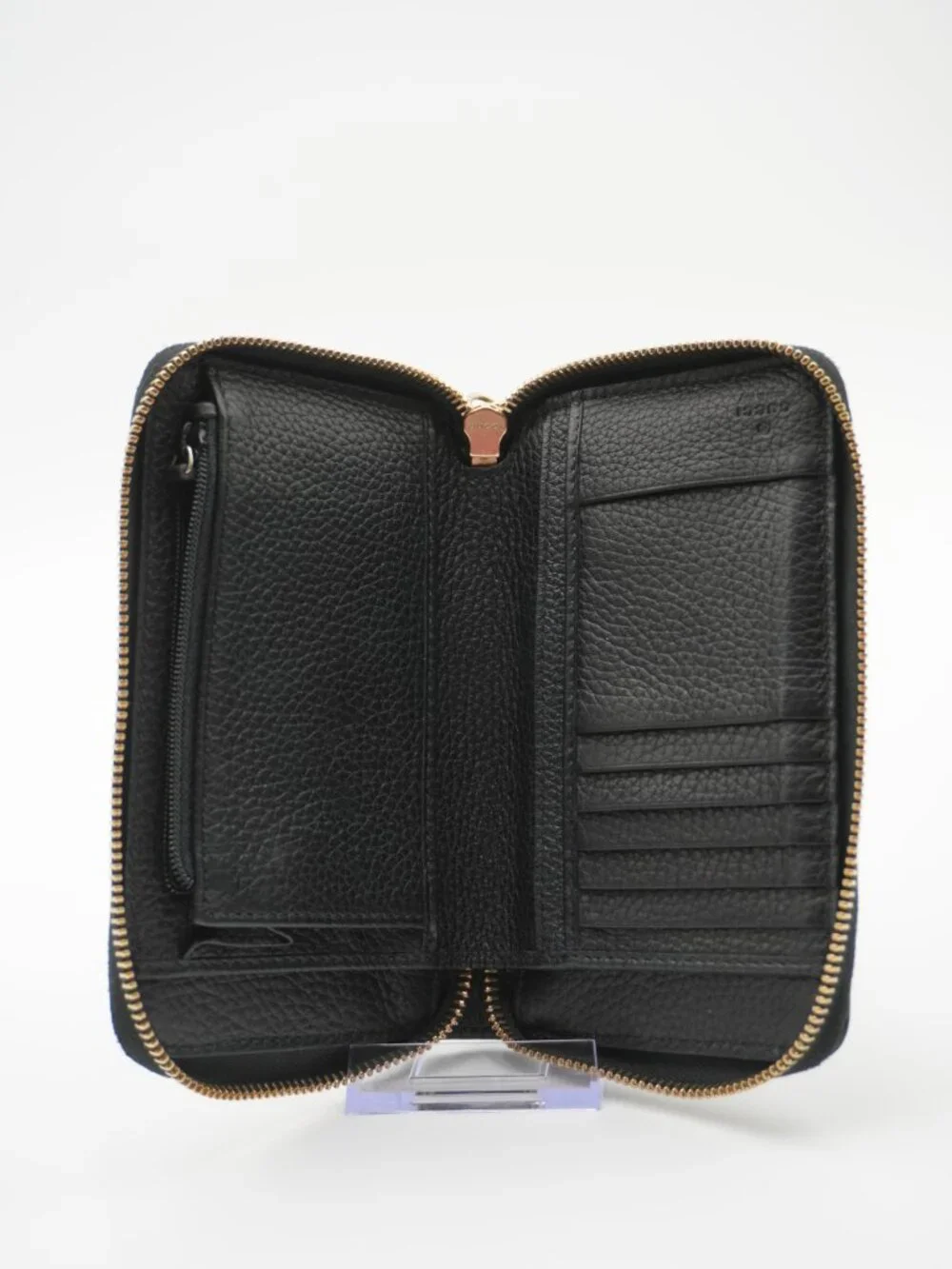 Authentic GUCCI Black Leather Soho Interlocking G Medium Zip Around Wallet - Picture 5 of 10